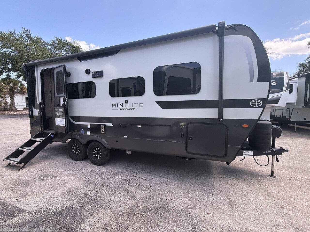 New 2026 Forest River Rockwood Mini Lite 2205S available in Casselberry, Florida
