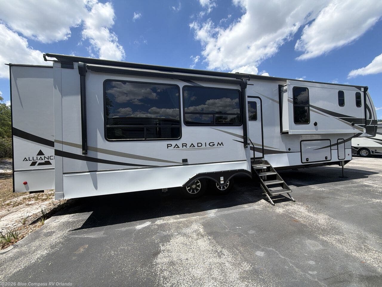 2023 Paradigm 382RK by Alliance RV from Blue Compass RV Orlando in Casselberry, Florida