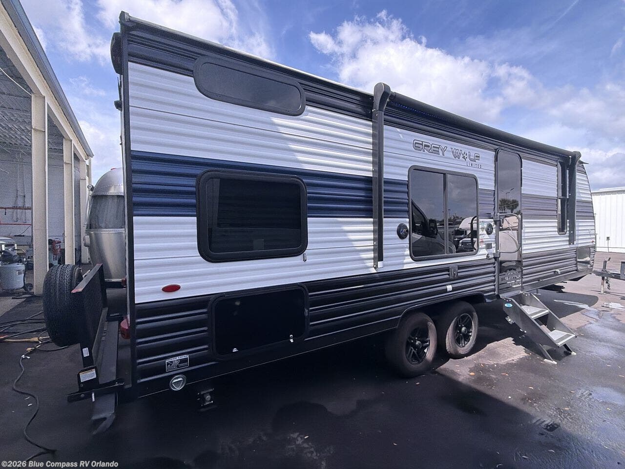 2024 Cherokee Grey Wolf 26DJSE by Forest River from Blue Compass RV Orlando in Casselberry, Florida