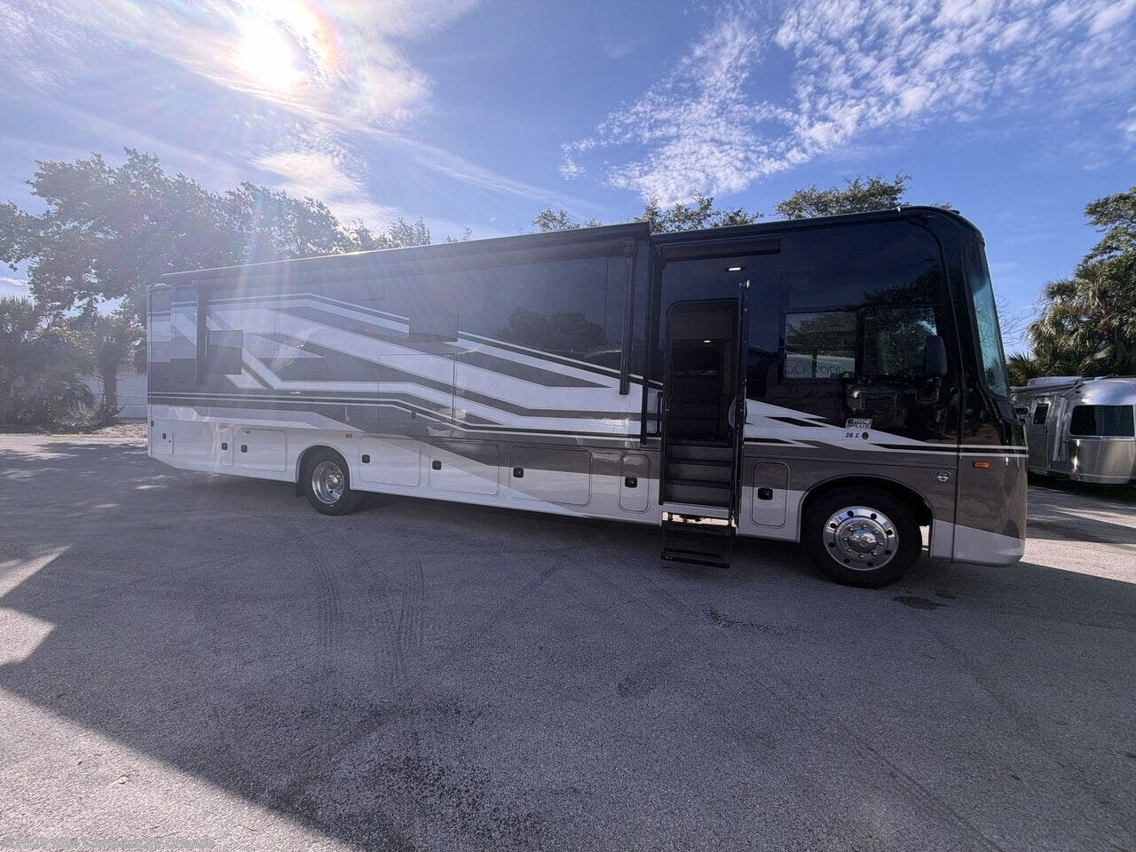 New 2026 Jayco Precept 36C available in Casselberry, Florida