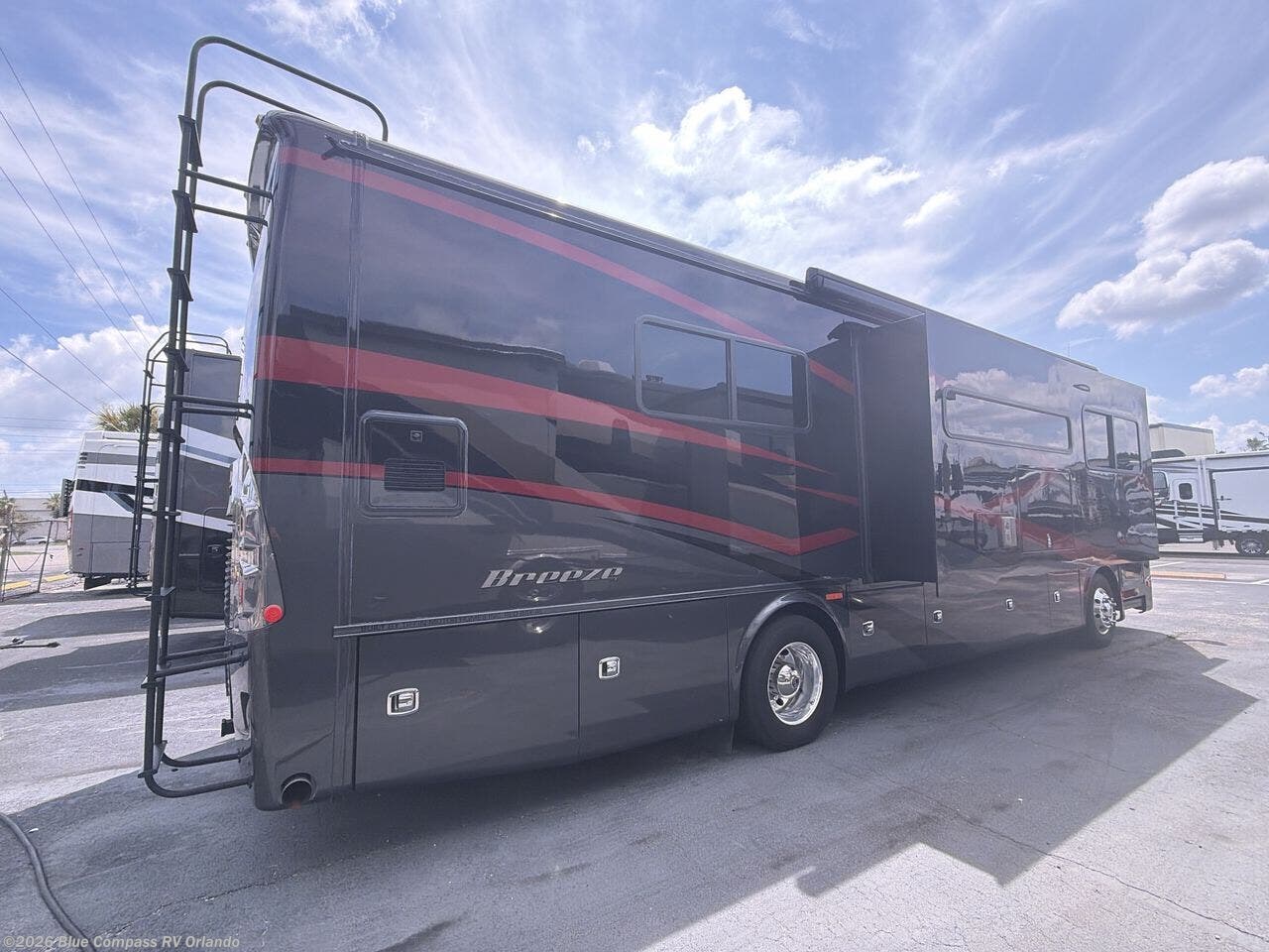2022 Tiffin Allegro Breeze 32BR - Used Class A For Sale by Blue Compass RV Orlando in Casselberry, Florida