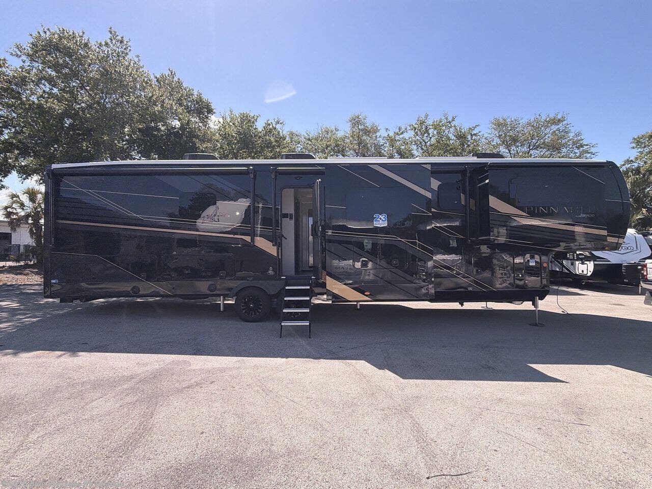 New 2026 Jayco Pinnacle 39FLOK available in Casselberry, Florida