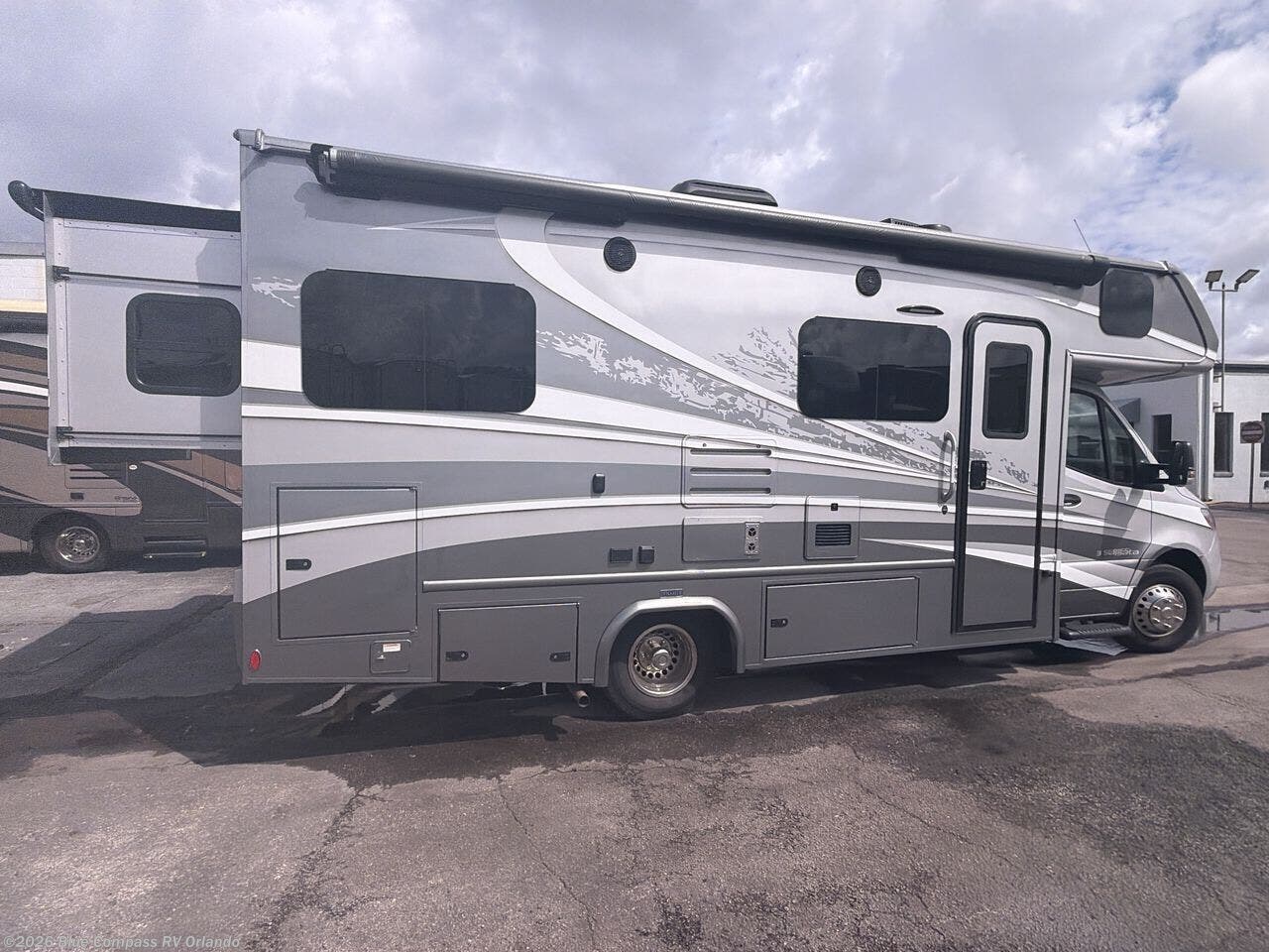 2021 isata 3 24RW by Dynamax Corp from Blue Compass RV Orlando in Casselberry, Florida