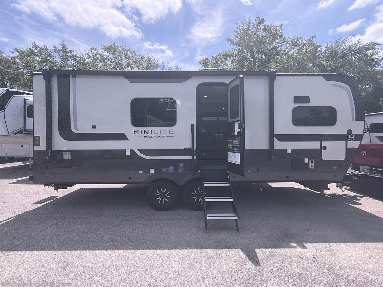 New 2026 Forest River Rockwood Mini Lite 2523MBR available in Casselberry, Florida