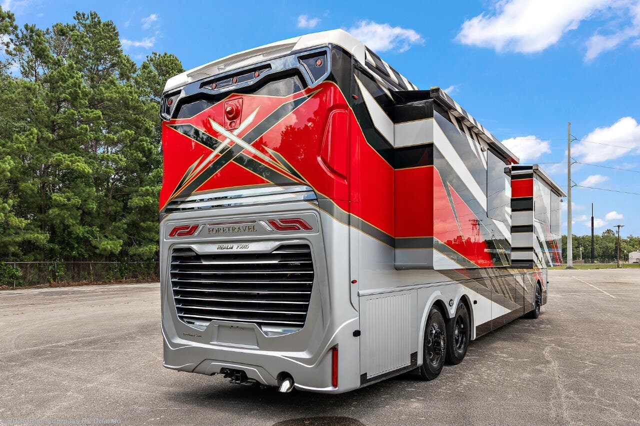 New 2027 Foretravel Unknown LV3 available in Casselberry, Florida