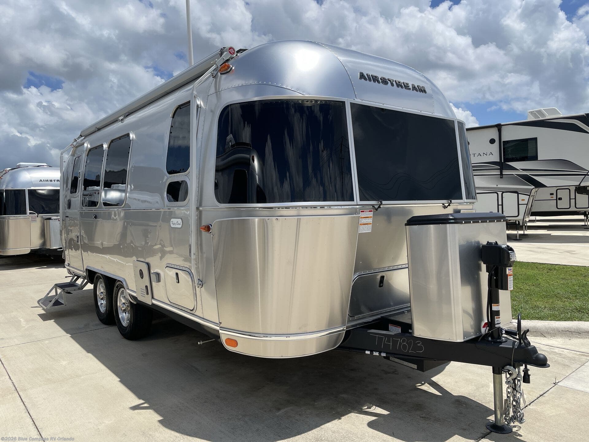 2026 Flying Cloud 23FB Twin by Airstream from Blue Compass RV Orlando in Casselberry, Florida
