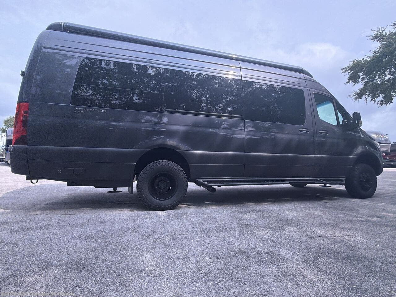 2027 Interstate 24GLX Std. Model by Airstream from Blue Compass RV Orlando in Casselberry, Florida