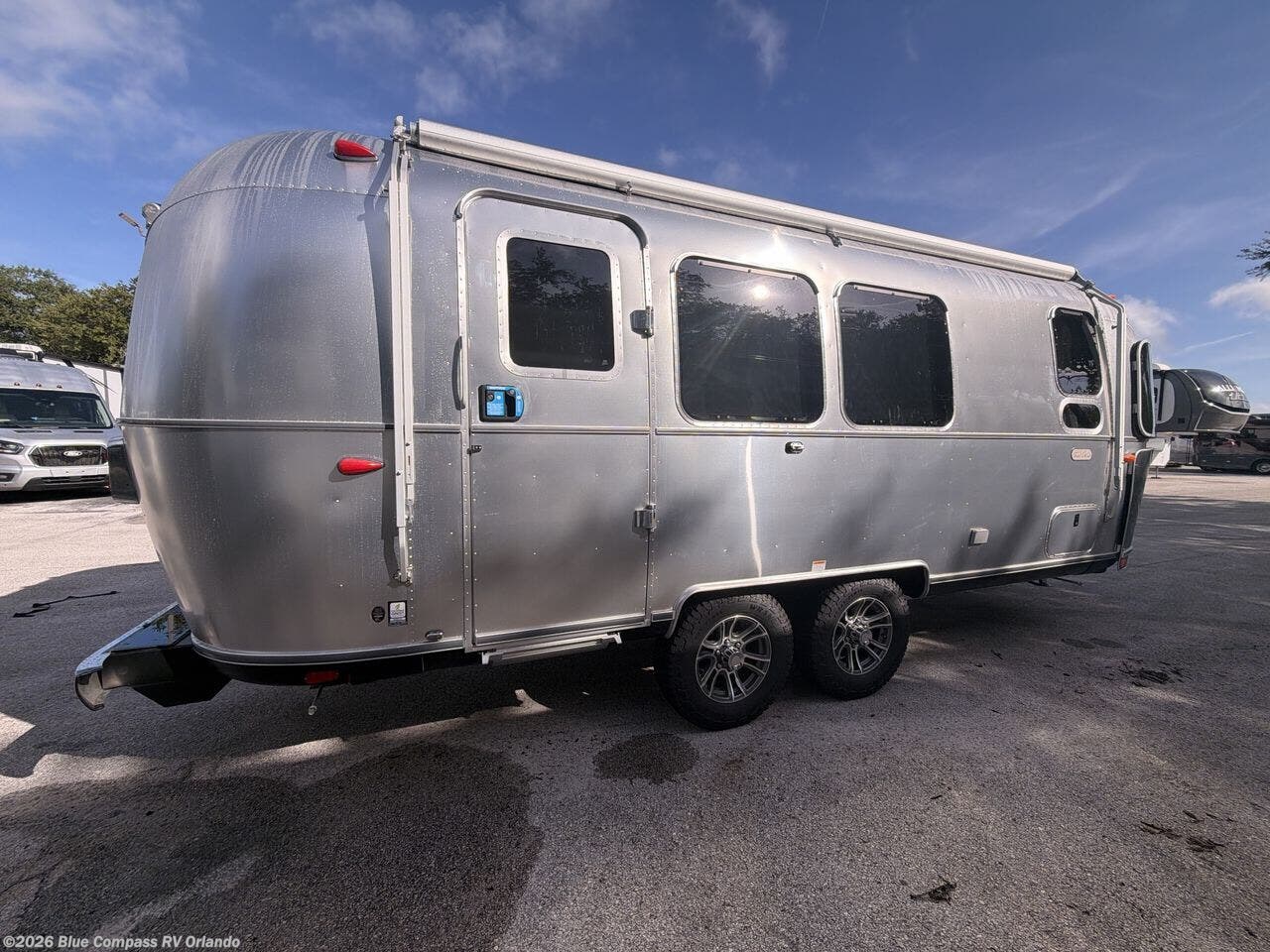 2027 Trade Wind 23FB Twin by Airstream from Blue Compass RV Orlando in Casselberry, Florida