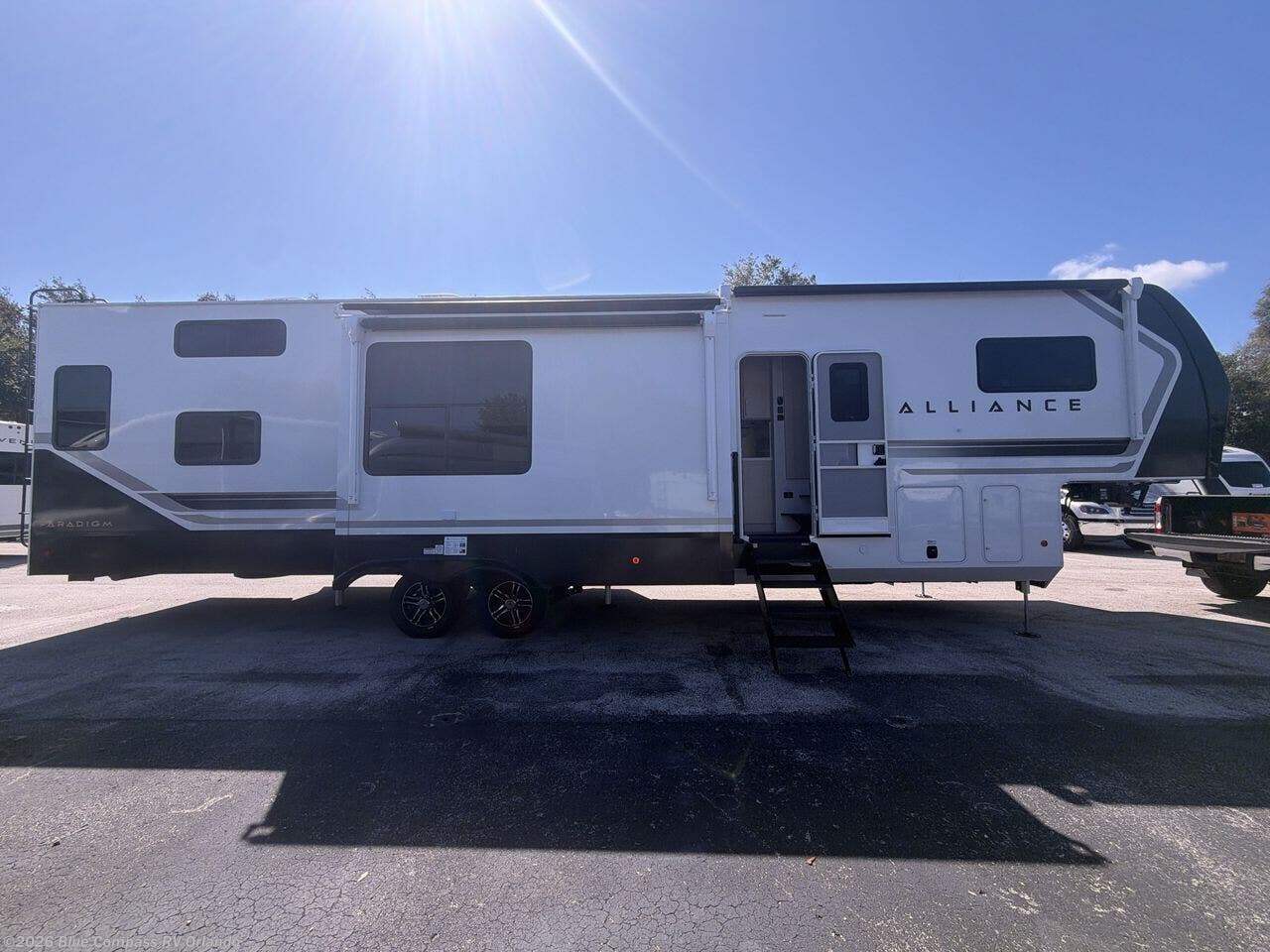 2027 Paradigm 395DS by Alliance RV from Blue Compass RV Orlando in Casselberry, Florida