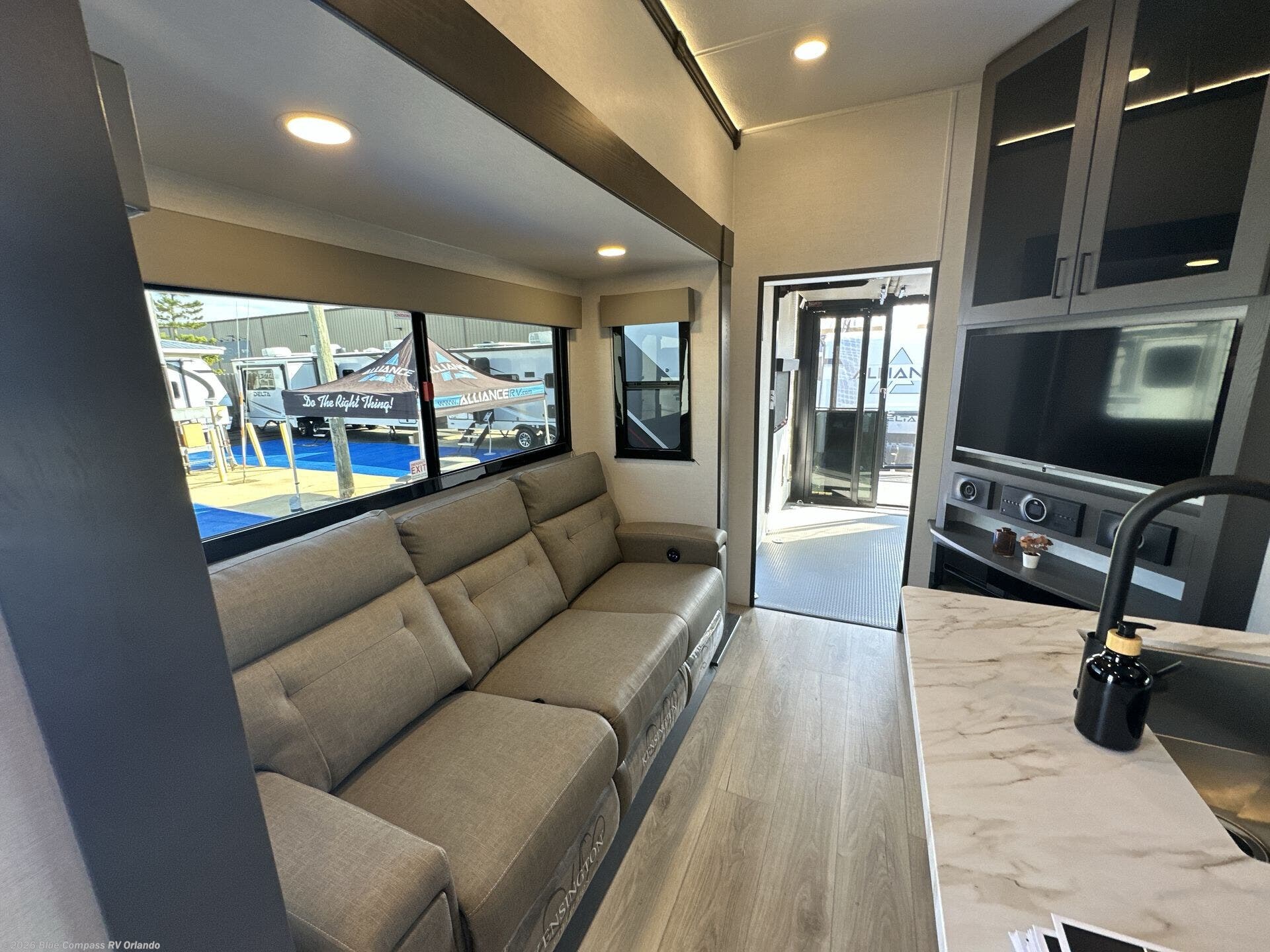 2027 Valor All-Access 32A10 by Alliance RV from Blue Compass RV Orlando in Casselberry, Florida