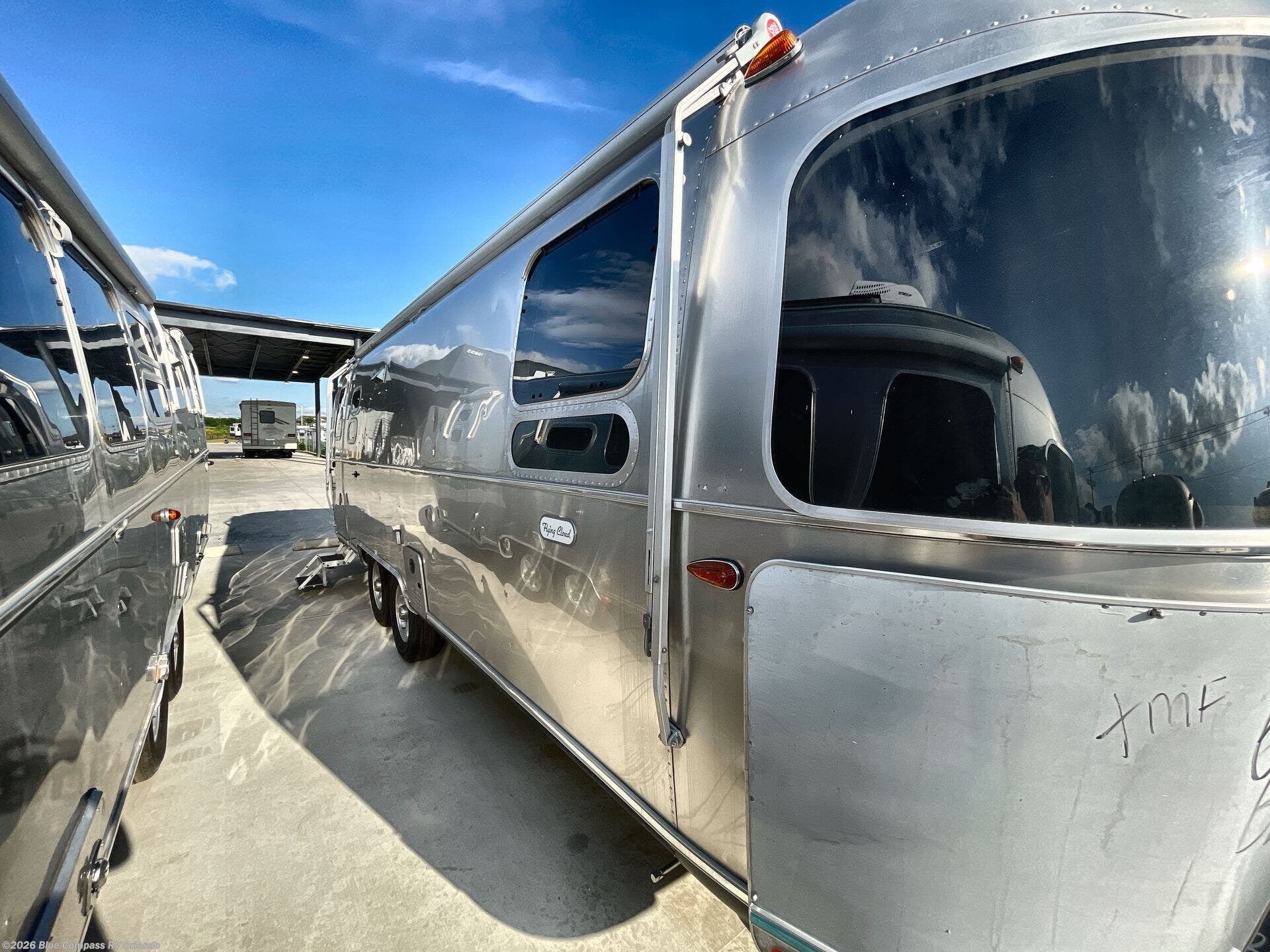 2027 Flying Cloud 27FB by Airstream from Blue Compass RV Orlando in Casselberry, Florida