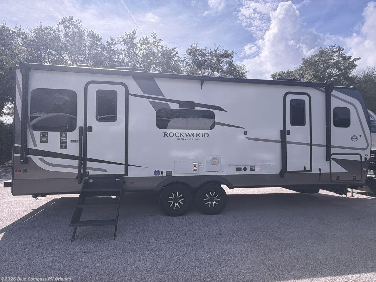 2027 Rockwood Ultra Lite 2618RD by Forest River from Blue Compass RV Orlando in Casselberry, Florida