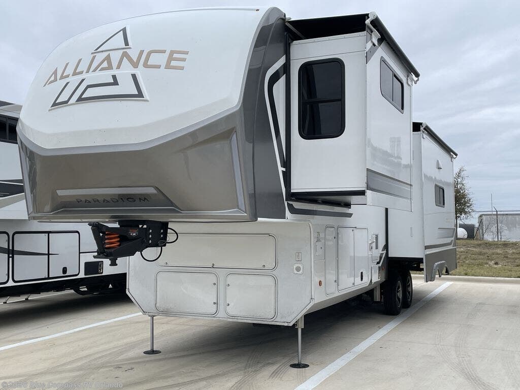 2025 Paradigm 310RL by Alliance RV from Blue Compass RV Orlando in Casselberry, Florida