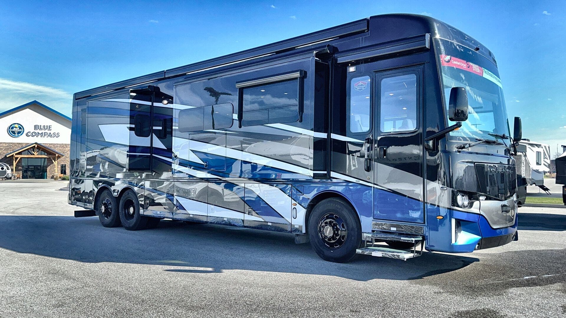 Used 2025 Newmar Dutch Star 4081 available in Casselberry, Florida