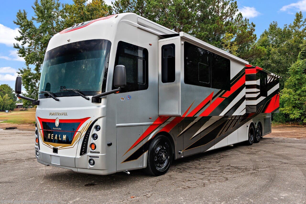 2027 Realm FS605 Presidential Series  LV2 by Foretravel from Blue Compass RV Orlando in Casselberry, Florida