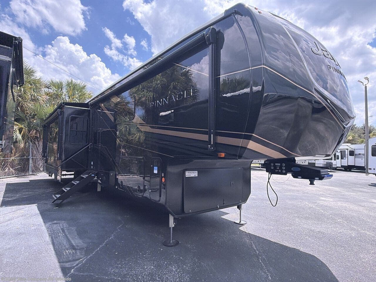 New 2026 Jayco Pinnacle 38FBRK available in Casselberry, Florida