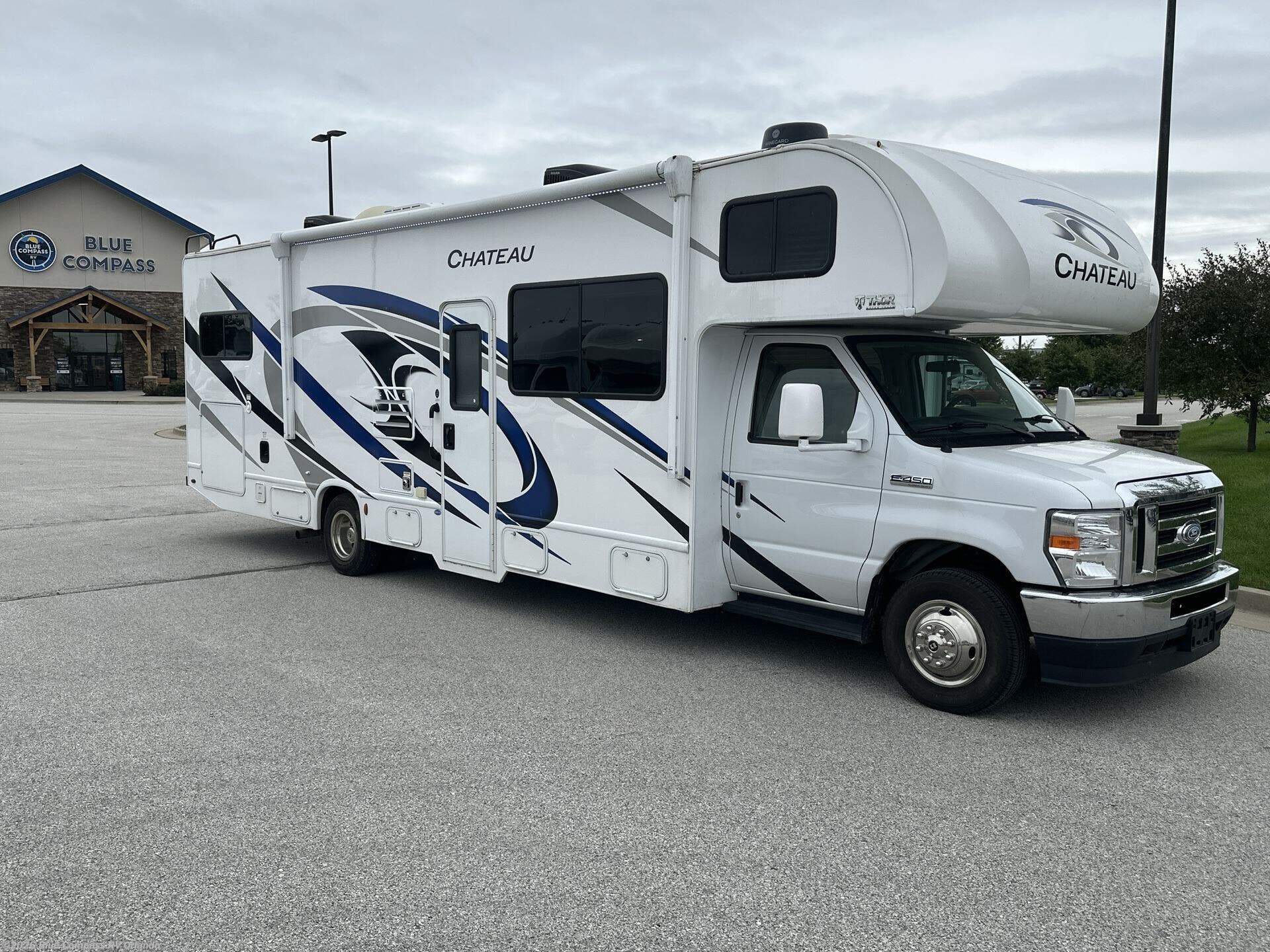 2022 Chateau 31EV by Thor Motor Coach from Blue Compass RV Orlando in Casselberry, Florida