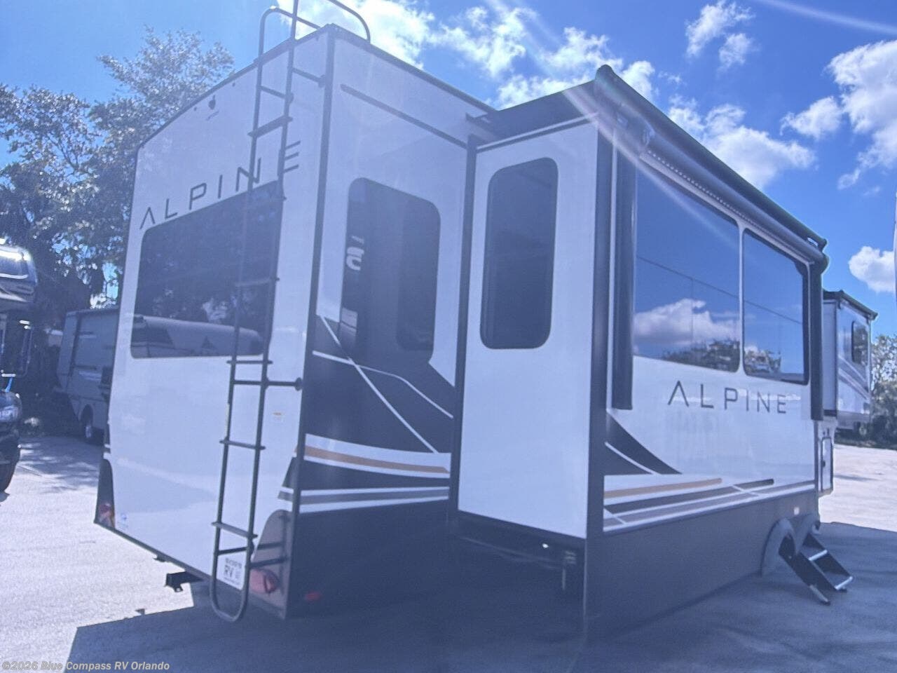 2024 Alpine 3303CK by Keystone from Blue Compass RV Orlando in Casselberry, Florida