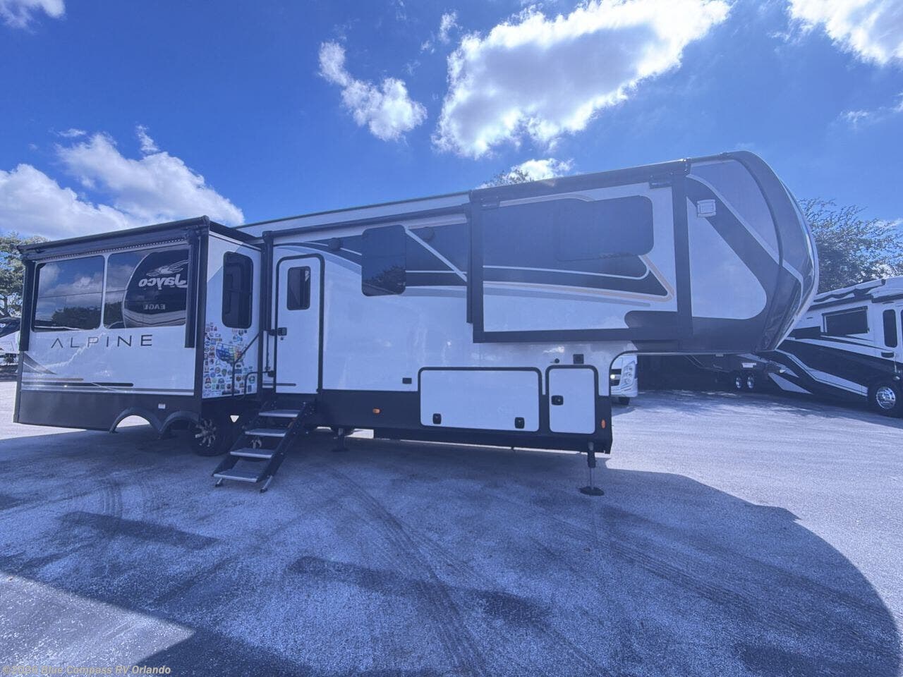 Used 2024 Keystone Alpine 3303CK available in Casselberry, Florida