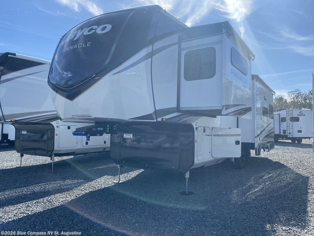 New 2026 Jayco Pinnacle 32RLTS available in St. Augustine, Florida