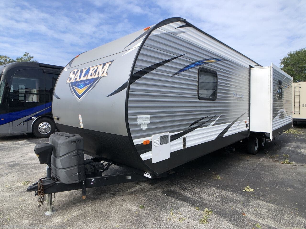 Used 2018 Forest River Salem 27REI available in St. Augustine, Florida