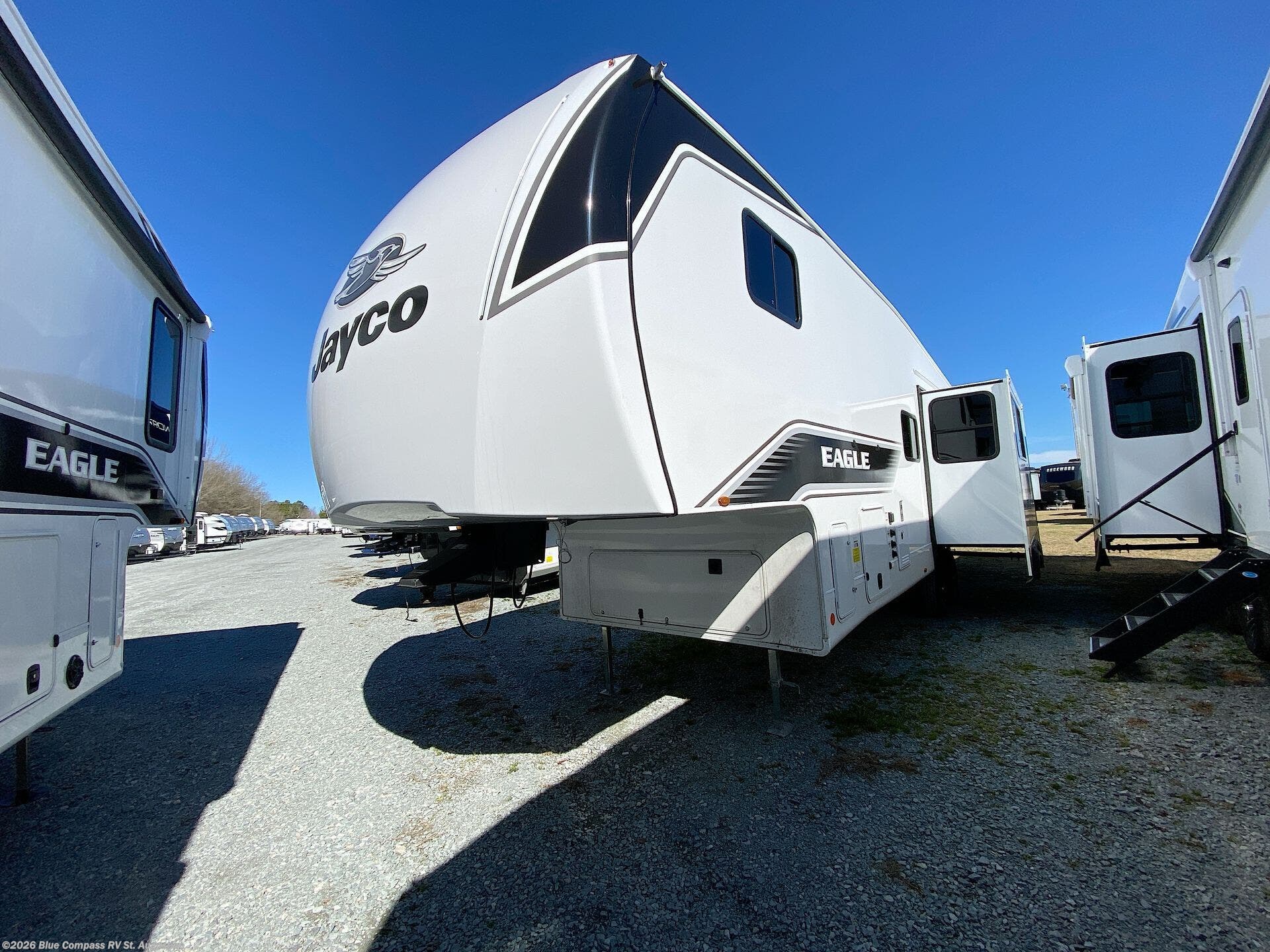 New 2025 Jayco Eagle SLE 28BHU available in St. Augustine, Florida