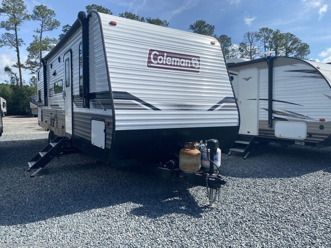 2022 Coleman Lantern 295QBS - Used Travel Trailer For Sale by Blue Compass RV St. Augustine in St. Augustine, Florida
