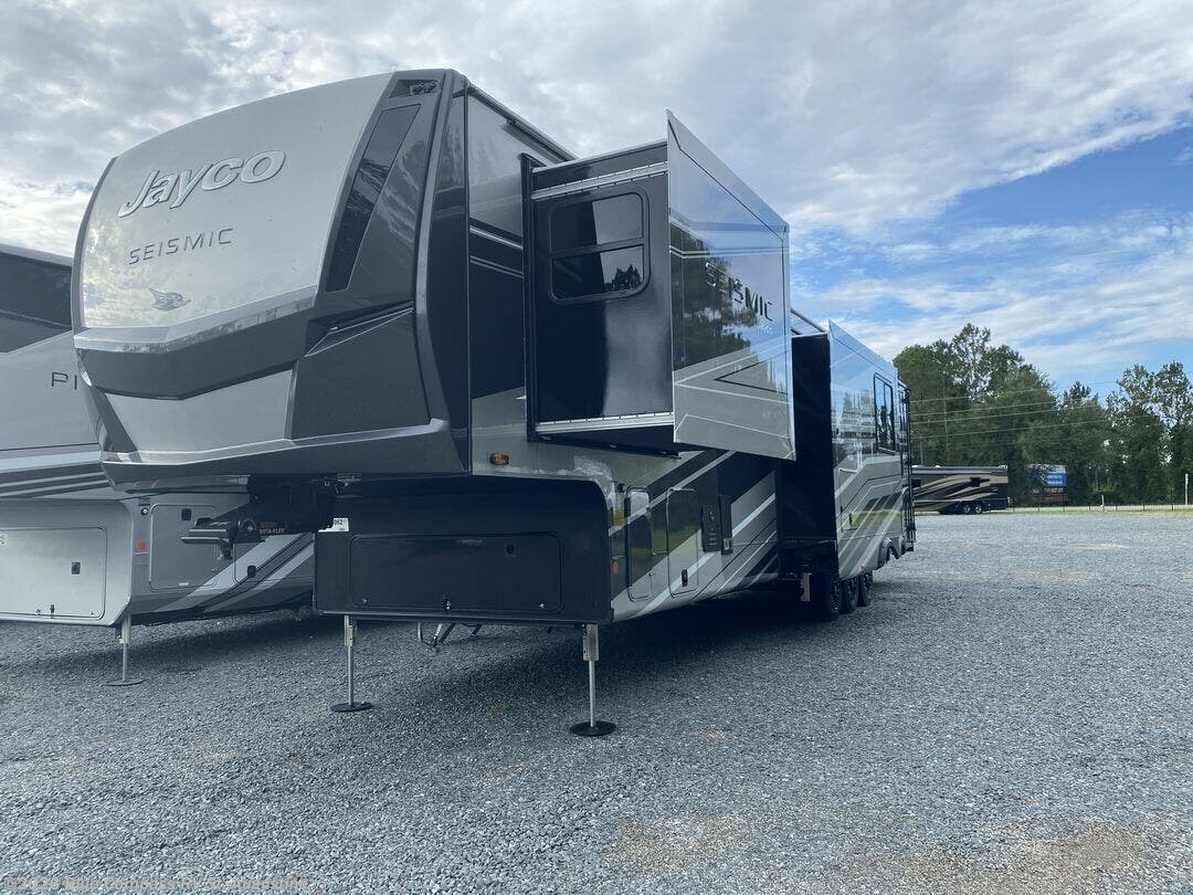 New 2027 Jayco Seismic 395 available in St. Augustine, Florida