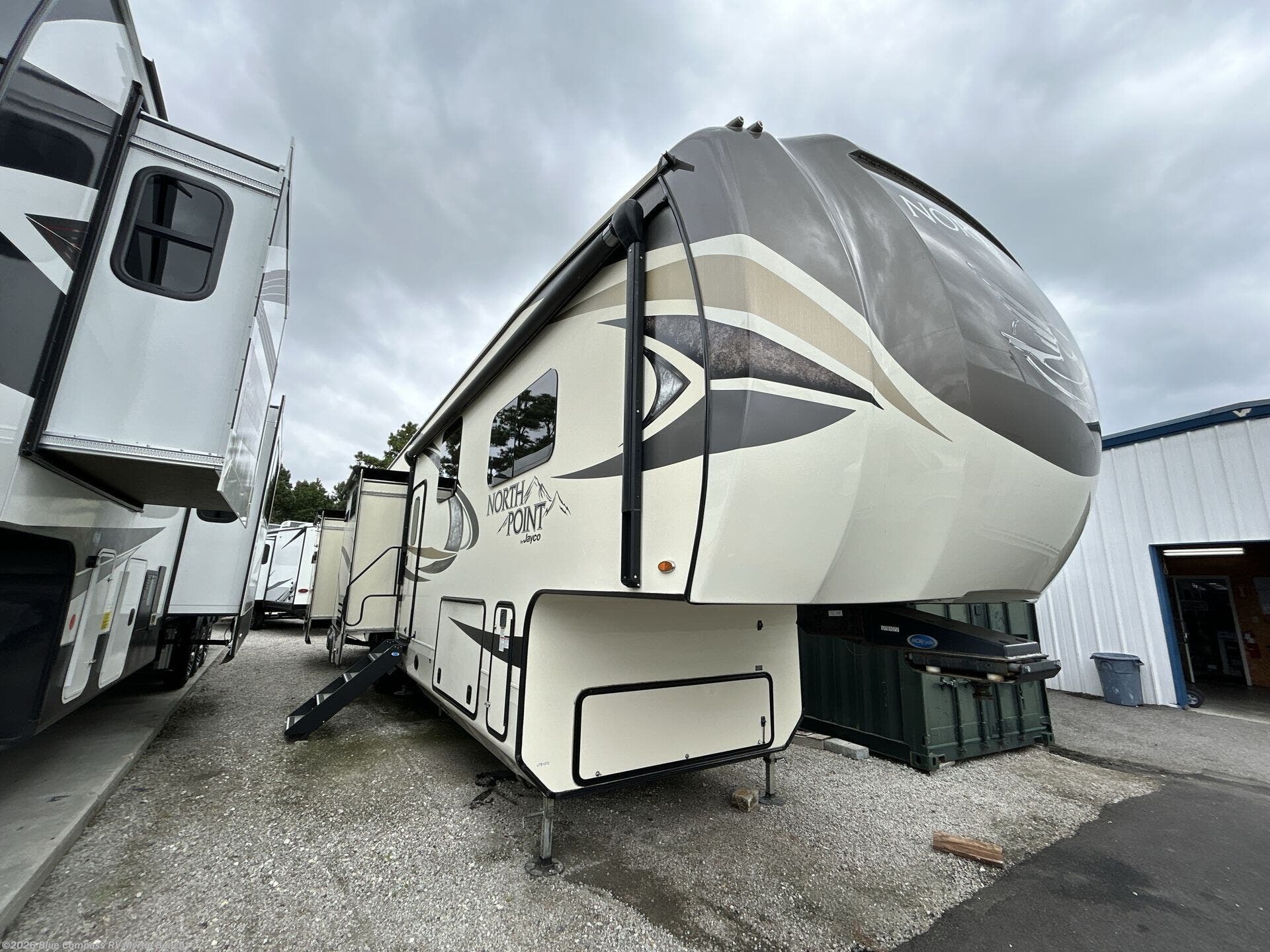2018 North Point 375BHFS by Jayco from Blue Compass RV Myrtle Beach in Myrtle Beach, South Carolina