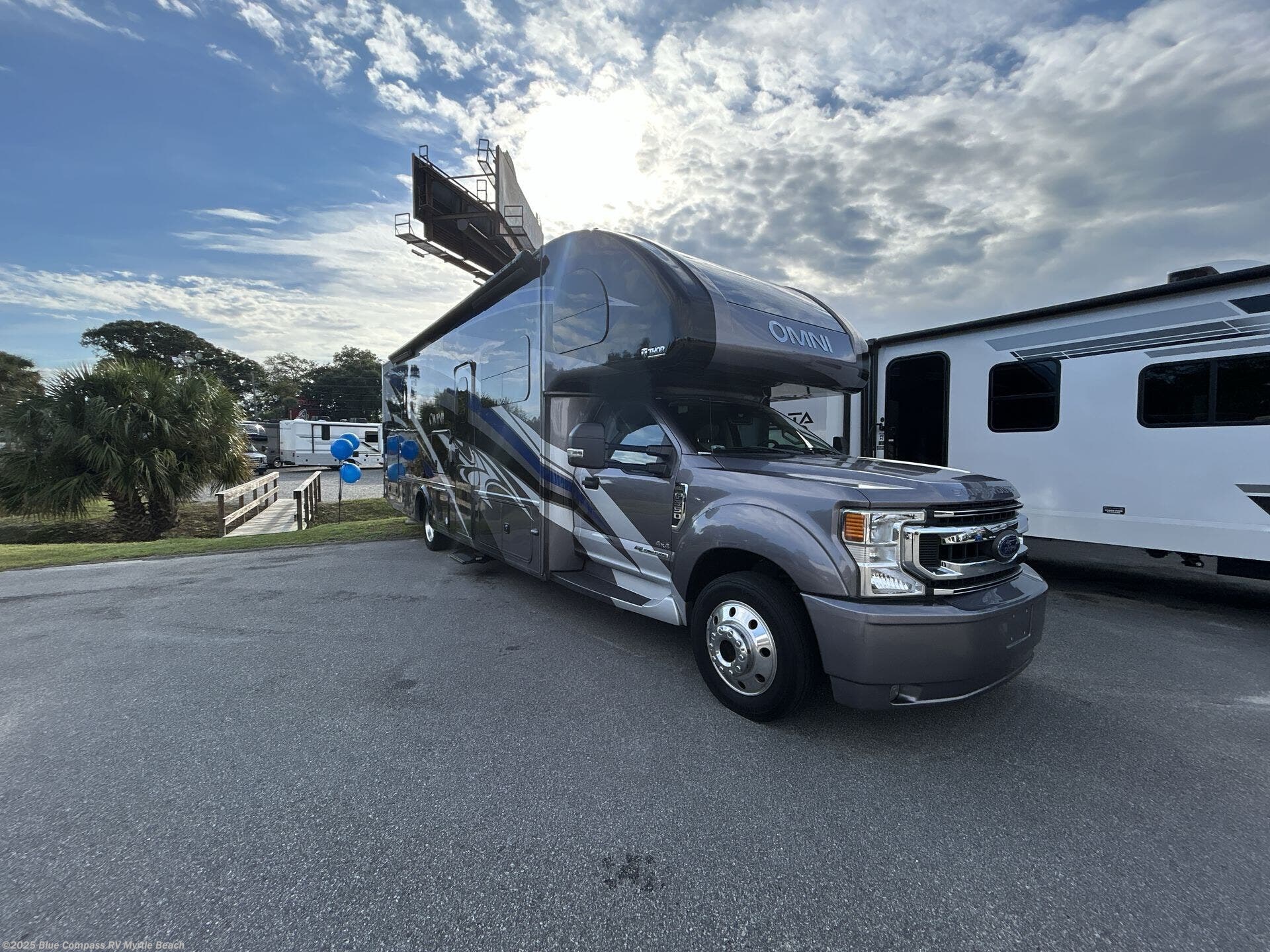 2020 Omni SV34 by Thor Motor Coach from Blue Compass RV Myrtle Beach in Myrtle Beach, South Carolina