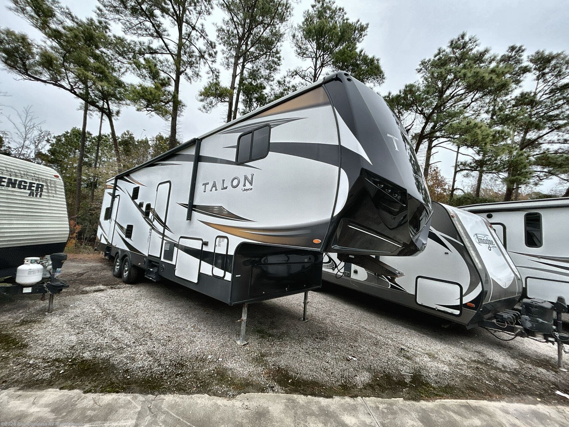 2018 Talon 313T by Jayco from Blue Compass RV Myrtle Beach in Myrtle Beach, South Carolina