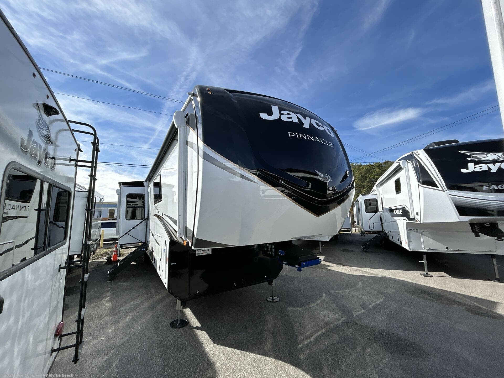 New 2026 Jayco Pinnacle 38FBRK available in Myrtle Beach, South Carolina