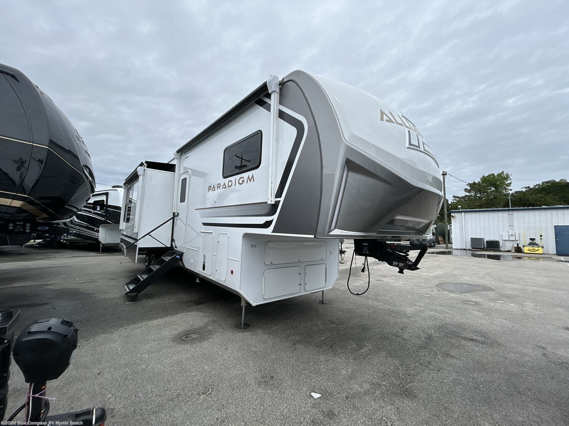 2026 Paradigm 395DS by Alliance RV from Blue Compass RV Myrtle Beach in Myrtle Beach, South Carolina