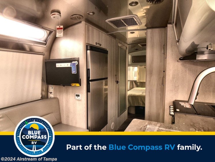 New 2024 Airstream International 25FB available in Dover, Florida
