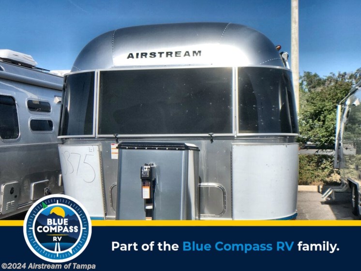 New 2024 Airstream International 25FB Twin available in Dover, Florida