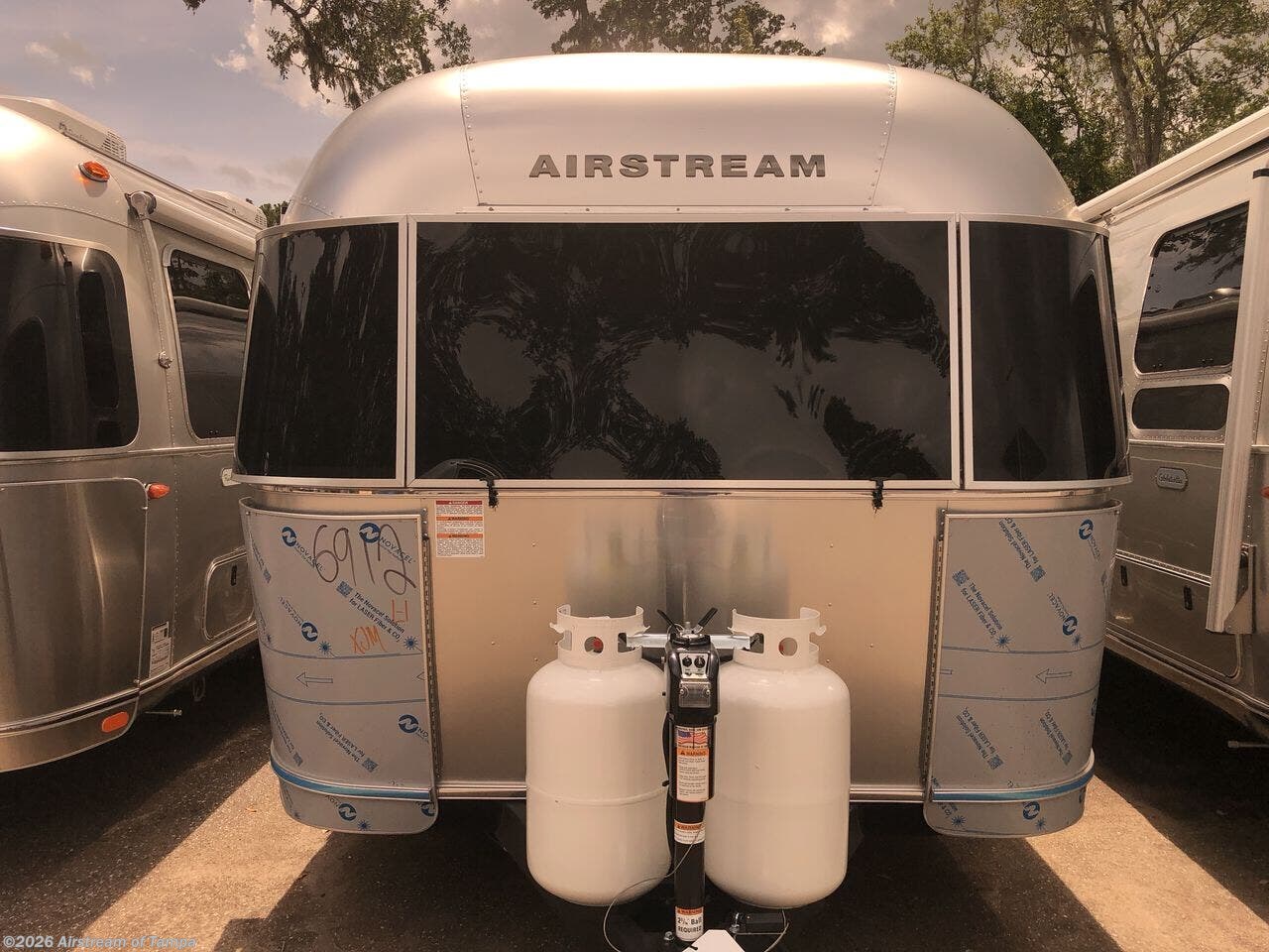 2026 Globetrotter 25FB by Airstream from Airstream of Tampa in Dover, Florida