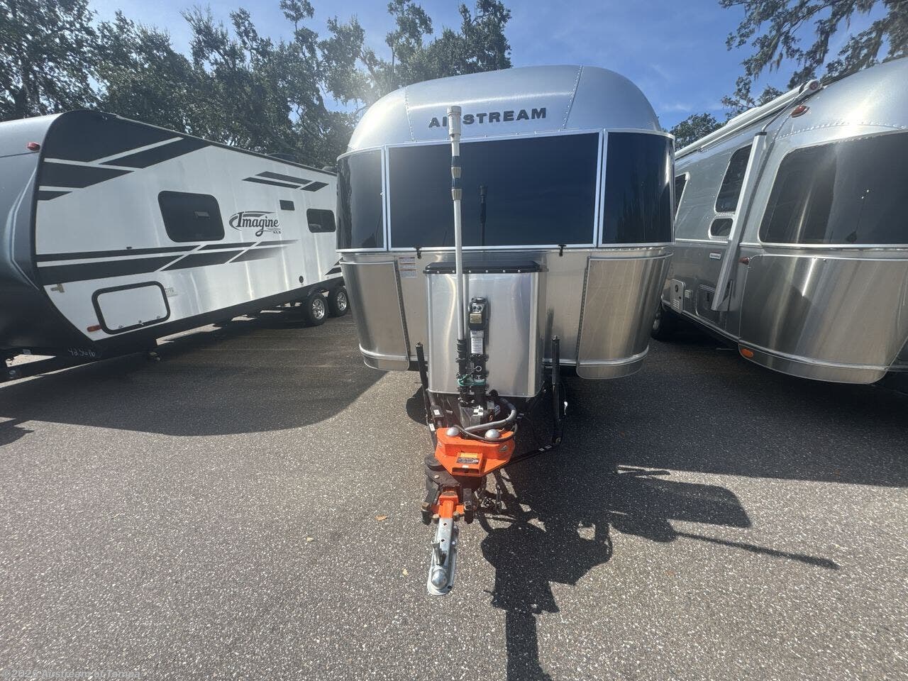 Used 2022 Airstream Flying Cloud 25fb available in Dover, Florida