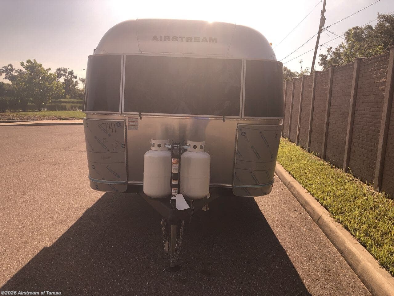 New 2026 Airstream Globetrotter 25FB Queen available in Dover, Florida