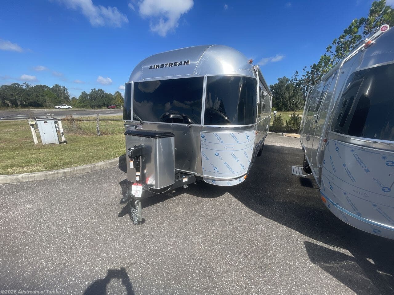 New 2026 Airstream Flying Cloud 28RB available in Dover, Florida