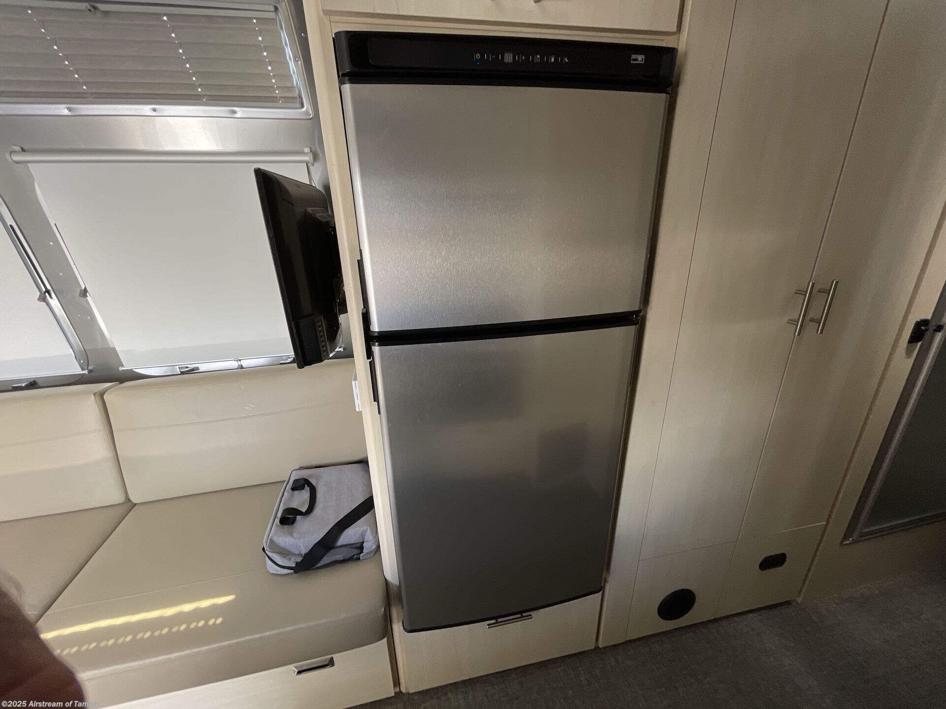 Used 2024 Airstream Flying Cloud 27FB available in Dover, Florida