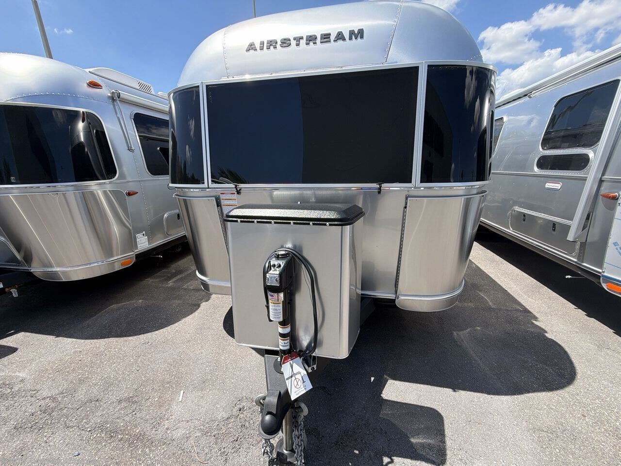 New 2026 Airstream Globetrotter 25FB available in Dover, Florida