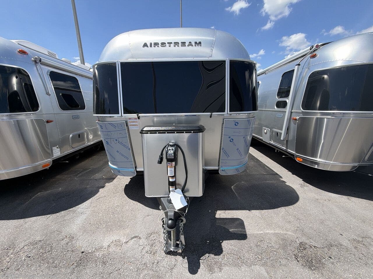 New 2026 Airstream Globetrotter 25FB available in Dover, Florida