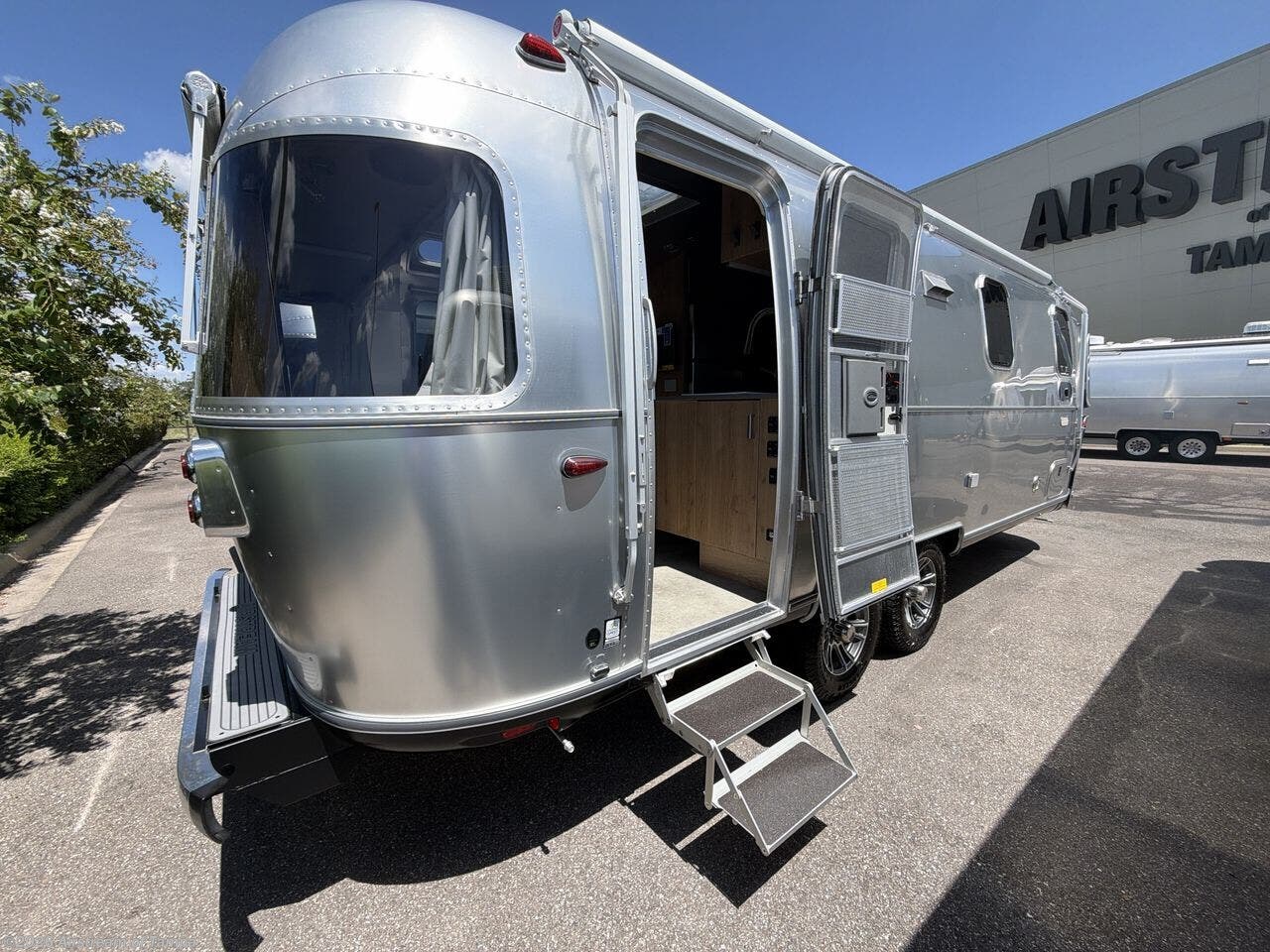 2026 Trade Wind 25FB Twin by Airstream from Airstream of Tampa in Dover, Florida