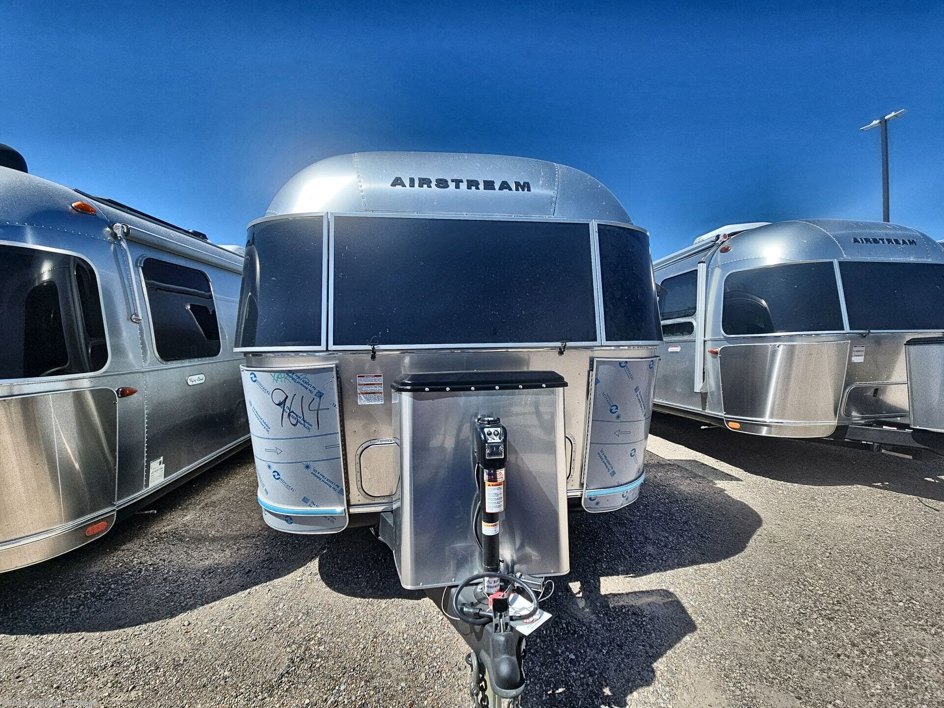 2026 Airstream Globetrotter 27FBQ - New Travel Trailer For Sale by Airstream of Tampa in Dover, Florida