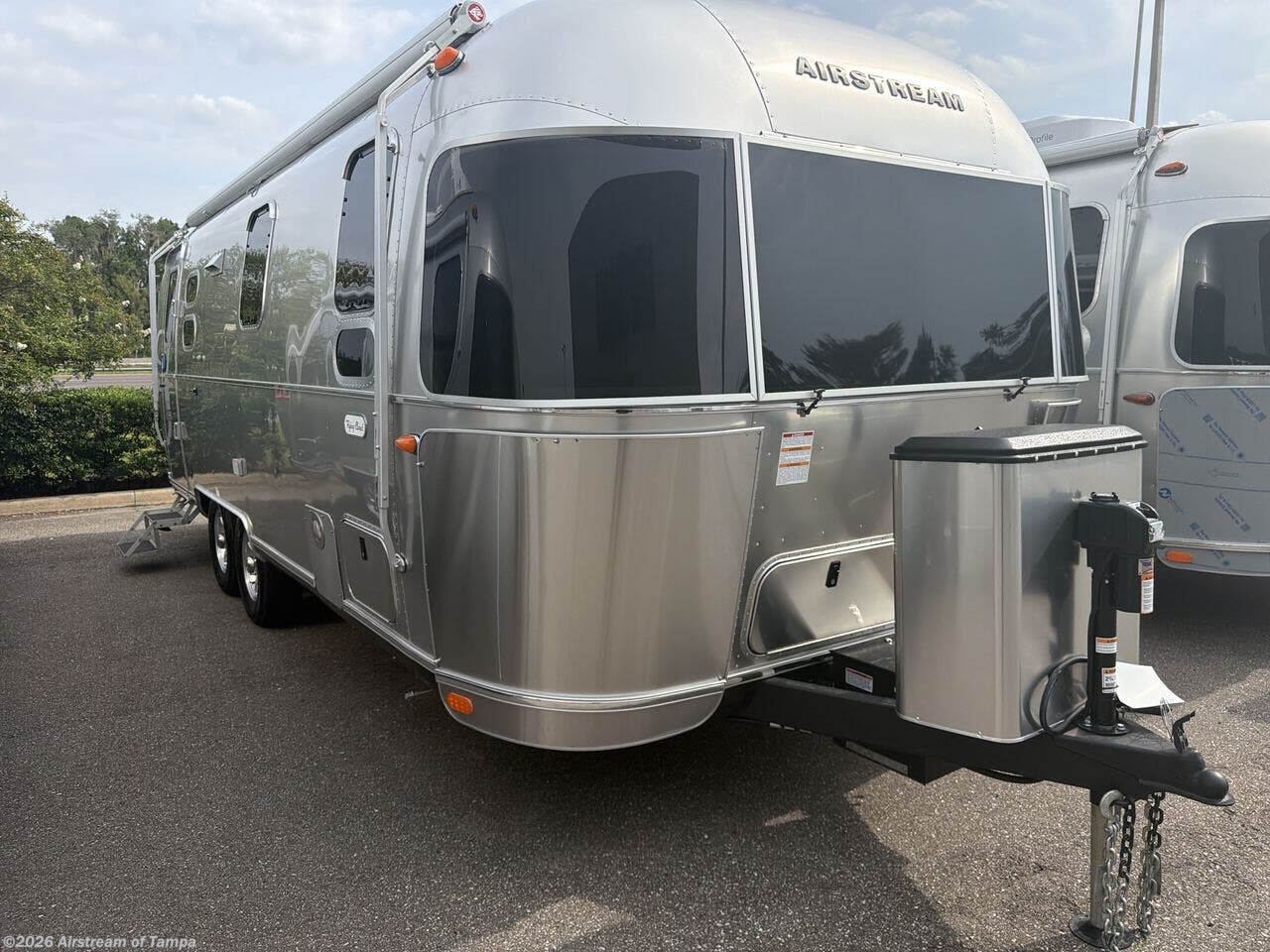 New 2027 Airstream Flying Cloud 25FB Twin available in Dover, Florida