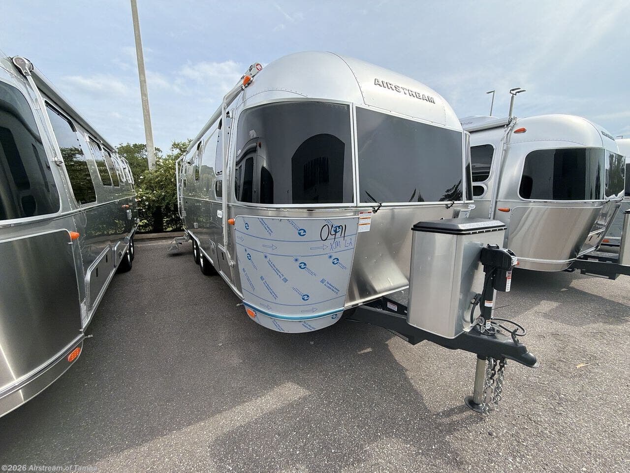 New 2024 Airstream Flying Cloud 25FB available in Dover, Florida