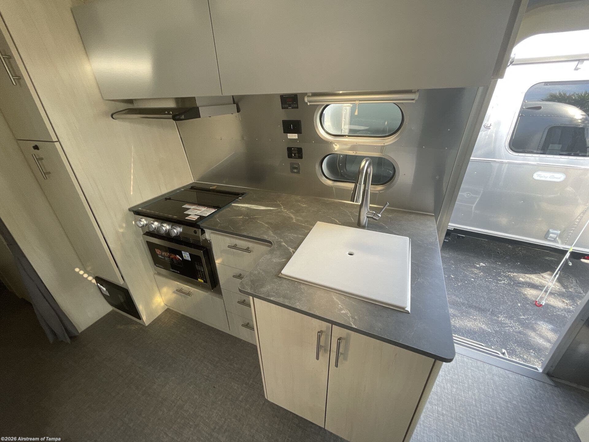 2025 Flying Cloud 27FB QUEEN by Airstream from Airstream of Tampa in Dover, Florida