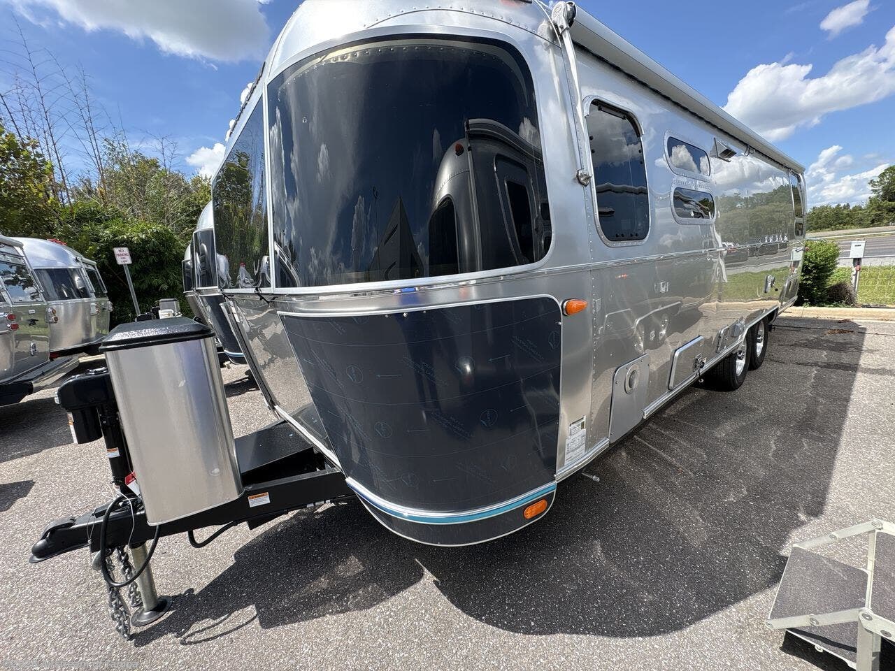 New 2027 Airstream International 28RB Twin available in Dover, Florida