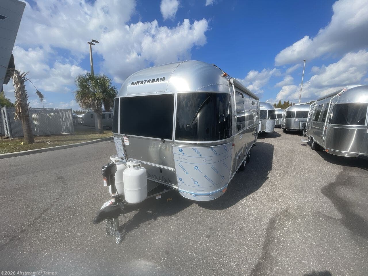 Used 2026 Airstream Flying Cloud 23FB Twin available in Dover, Florida