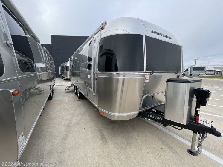 New 2024 Airstream Flying Cloud 25FB Twin available in Buda, Texas